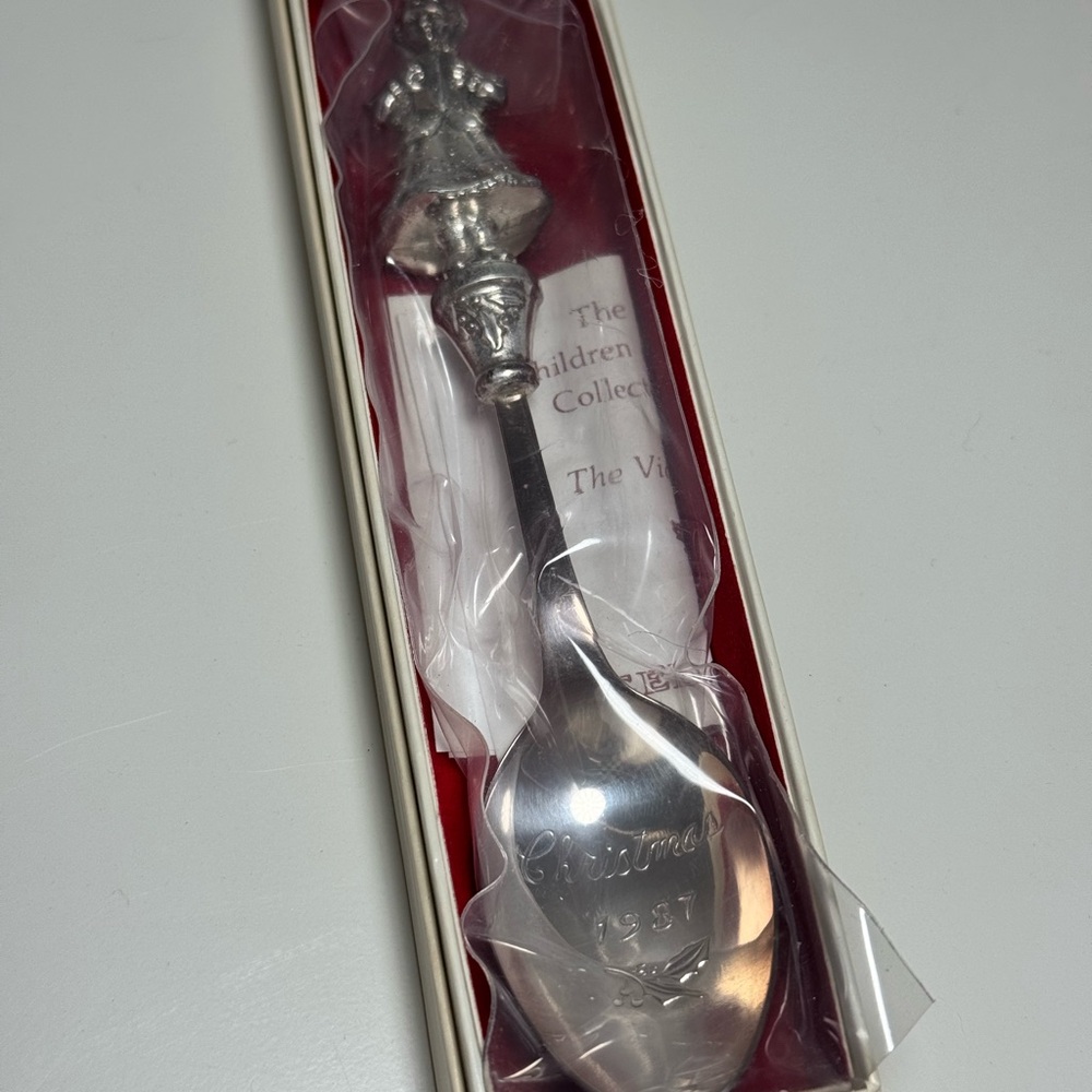 Reed & Barton 1987 Christmas Spoon The Children Collection The Violinist Silver